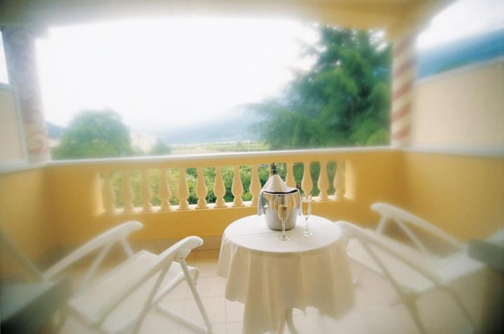 Hotel Maria Theresia Silandro Room photo