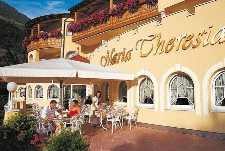 Hotel Maria Theresia Silandro Exterior photo